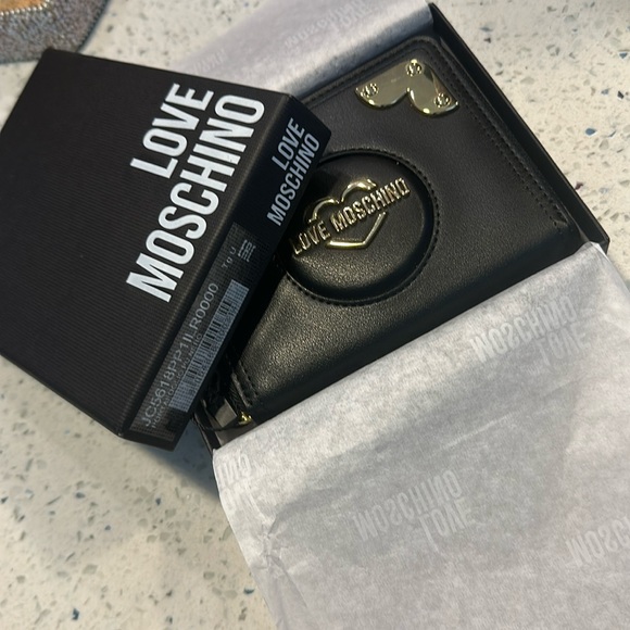 Love Moschino Black and Gold Wallet - Picture 7 of 7